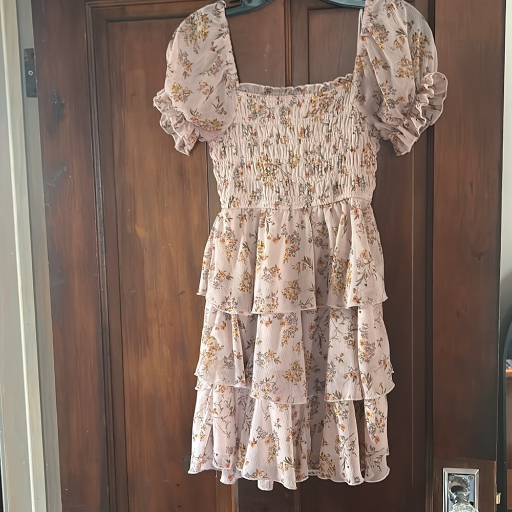 Floral milkmaid style dress in a gorgeous blush color - Picture 2 of 2
